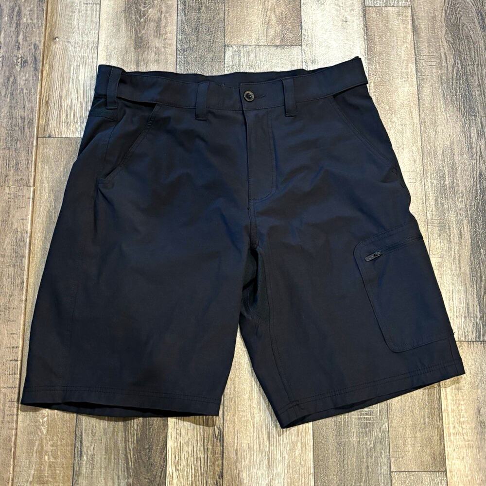 Huk Men's Black Tech Cargo NXTLVL Shorts Stretch Pockets Zip Closure